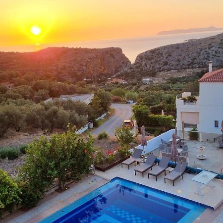 Infinity Wellness Boutique Hotel Afráta Dış mekan fotoğraf