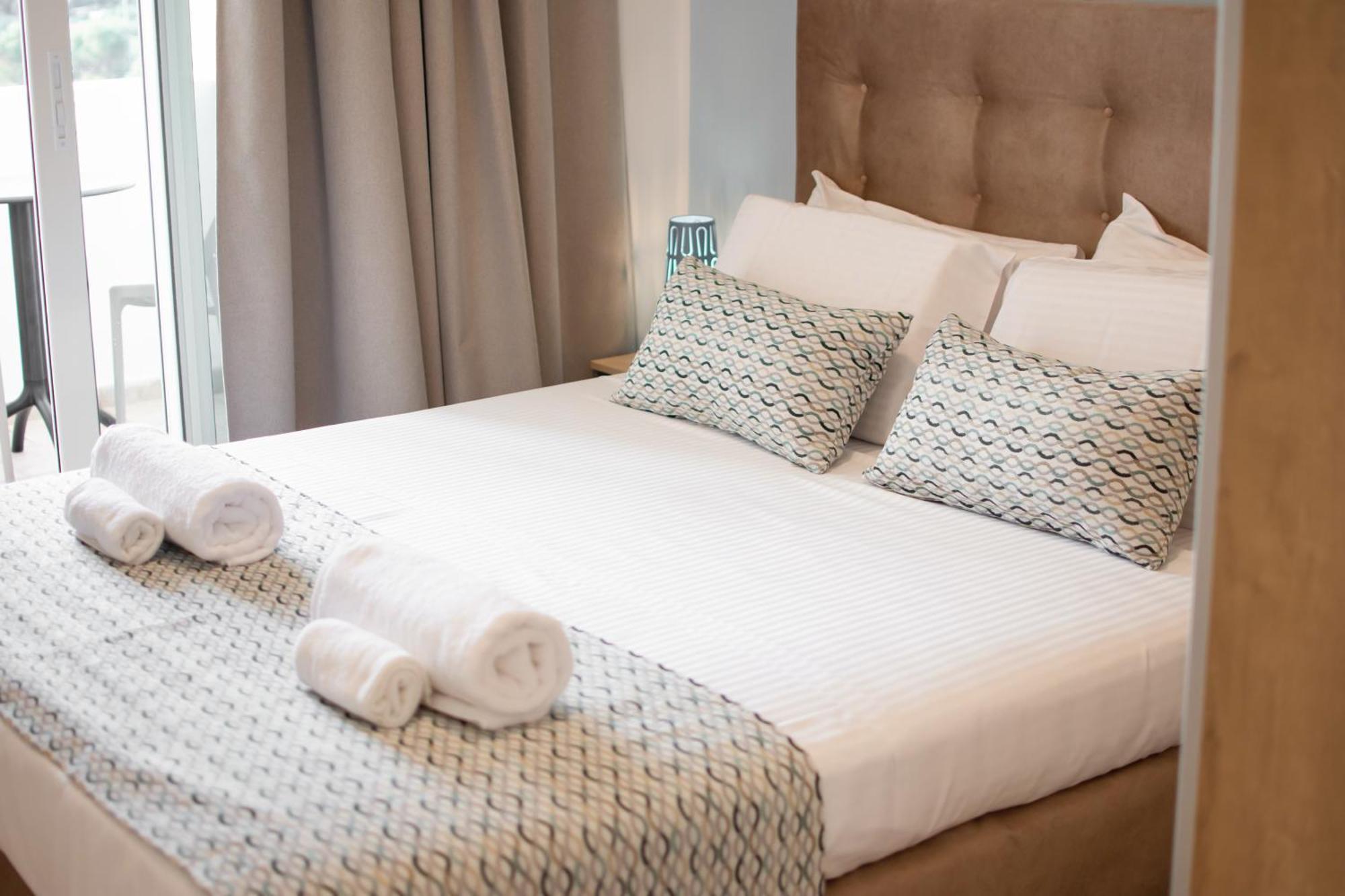 Infinity Wellness Boutique Hotel Afráta Dış mekan fotoğraf